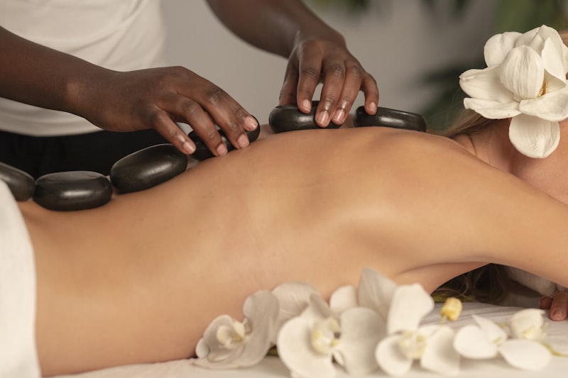 Cabine de massage relaxant avec lumière chaude